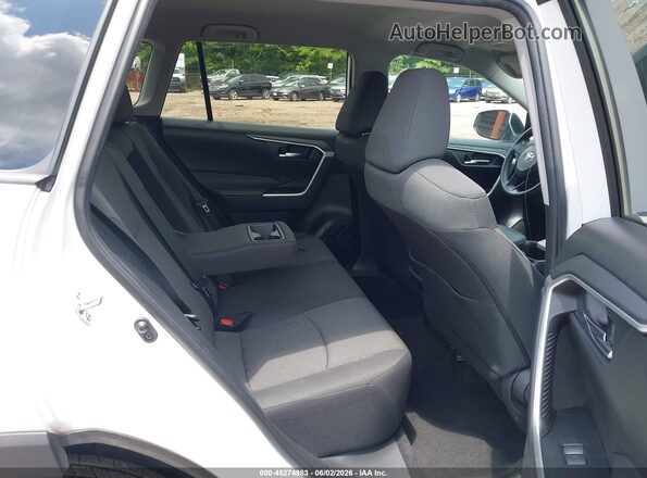 2T3W1RFV7RW324053 2024 TOYOTA RAV4 White Vista de la etiqueta del VIN