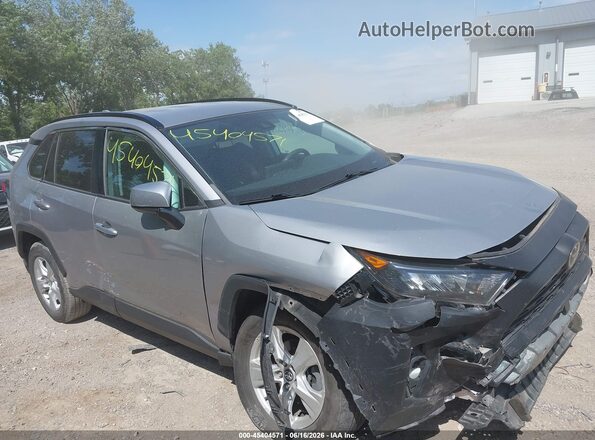 2T3W1RFV8LC059698 2020 TOYOTA RAV4 Silver Вид спереду