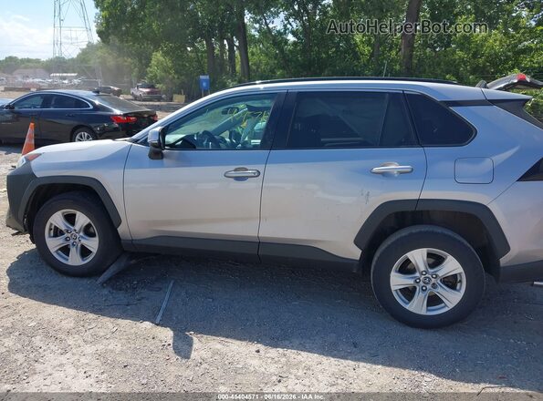 2T3W1RFV8LC059698 2020 TOYOTA RAV4 Silver Панорамний вид салону 360°