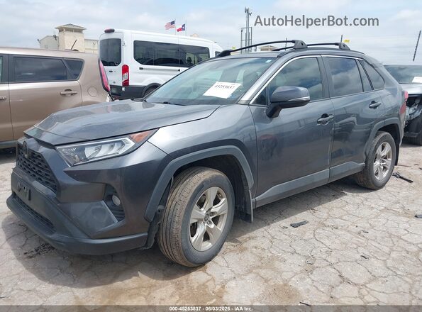 2T3W1RFV8MC123093 2021 TOYOTA RAV4 Gray Vista tres cuartos delantera izquierda