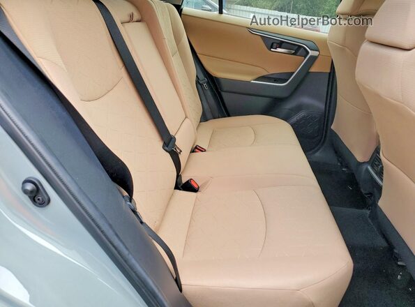 2T3W1RFV8MW134383 2021 TOYOTA RAV4 Gray უკანა სალონის ხედი