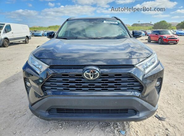 2T3W1RFV8MW137669 2021 TOYOTA RAV4 Черный Вид спереди