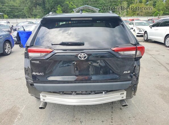 2T3W1RFV8NW236106 2022 TOYOTA RAV4 Black Հետևի տեսք