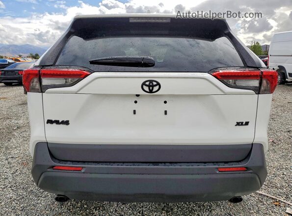 2T3W1RFV8SW442411 2025 TOYOTA RAV4 White Widok z tyłu