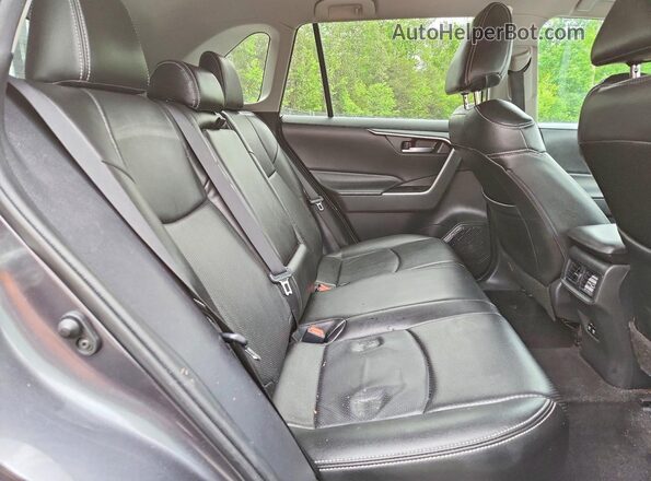 2T3W1RFV9LC061430 2020 TOYOTA RAV4 Gray Rear interior view