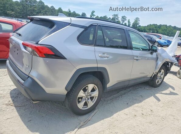 2T3W1RFV9MC101958 2021 TOYOTA RAV4 Silver უკანა მარჯვენა