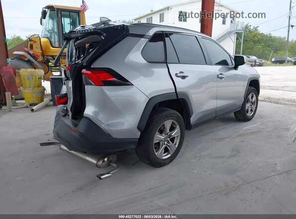 2T3W1RFV9NC187841 2022 TOYOTA RAV4 Silver Հետևի աջ