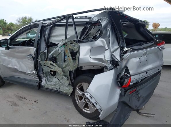 2T3W1RFV9NC187841 2022 TOYOTA RAV4 Silver Դիմացի տեսք