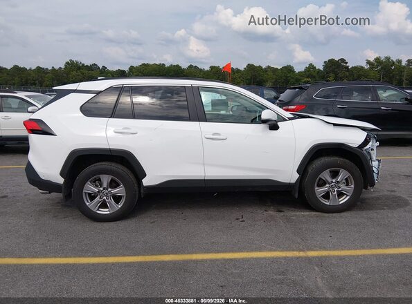 2T3W1RFV9SC347471 2025 TOYOTA RAV4 Белый Вид задней части салона