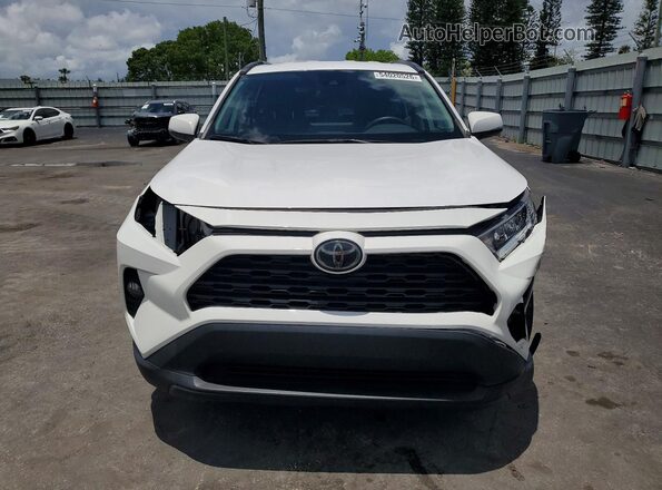 2T3W1RFVXMC141482 2021 TOYOTA RAV4 White Front view