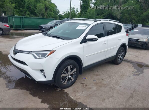 2T3WFREV0JW458197 2018 TOYOTA RAV4 White Przód lewy