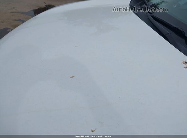 2T3WFREV0JW458197 2018 TOYOTA RAV4 White Widok z przodu