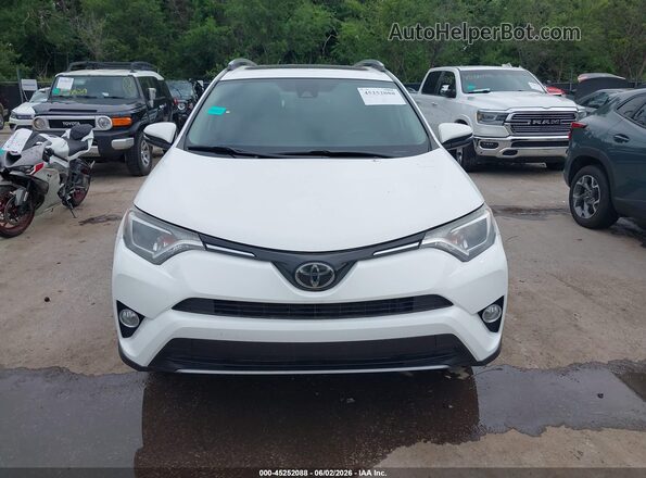 2T3WFREV0JW458197 2018 TOYOTA RAV4 White Widok zestawu wskaźników