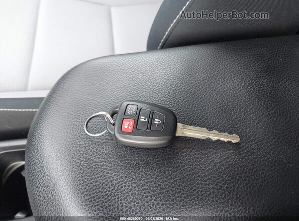 2T3WFREV2GW246104 2016 TOYOTA RAV4 Black 