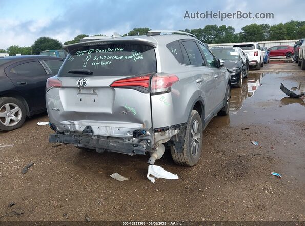2T3WFREV2GW271813 2016 TOYOTA RAV4 Silver Задня права чверть