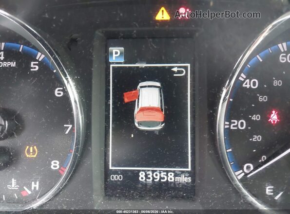 2T3WFREV2GW271813 2016 TOYOTA RAV4 Silver 