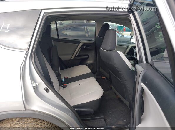 2T3WFREV2GW271813 2016 TOYOTA RAV4 Silver Вид наклейки з VIN-кодом