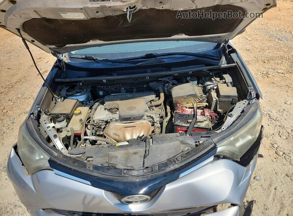 2T3WFREV2HW391791 2017 TOYOTA RAV4 Silver Engine compartment view
