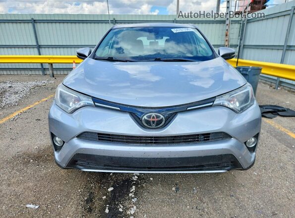 2T3WFREV2JW475454 2018 TOYOTA RAV4 Silver 