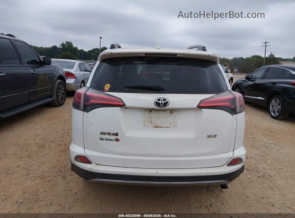 2T3WFREV5HW392157 2017 TOYOTA RAV4 White 