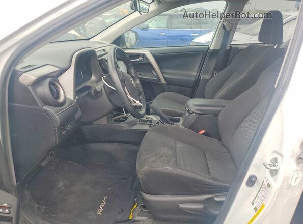 2T3WFREV6JW517513 2018 TOYOTA RAV4 White Front interior view