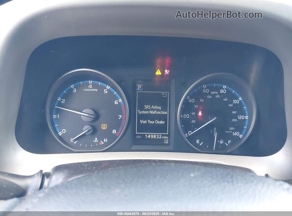 2T3WFREV8HW383517 2017 TOYOTA RAV4 Black Հետևի նստատեղերի տեսք