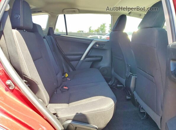2T3WFREVXJW468879 2018 TOYOTA RAV4 Red Սալոնի հետևի տեսք
