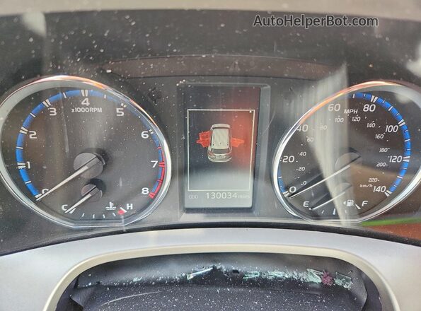 2T3YFREV1HW333096 2017 TOYOTA RAV4 Red Սարքավորումների վահանակի տեսք