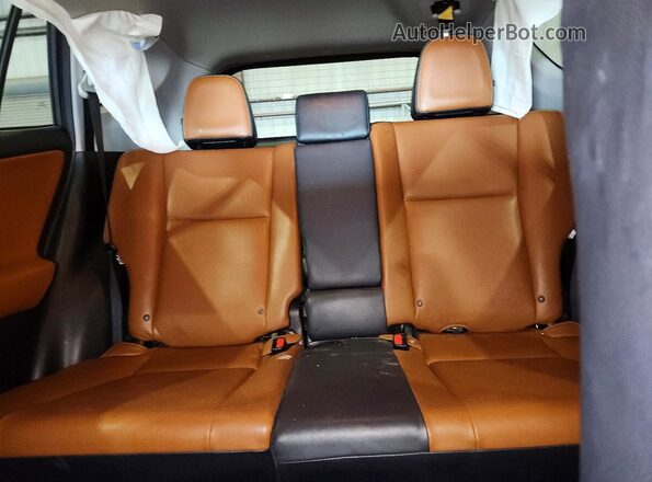 2T3YFREV2GW262280 2016 TOYOTA RAV4 Серый Вид задних сидений