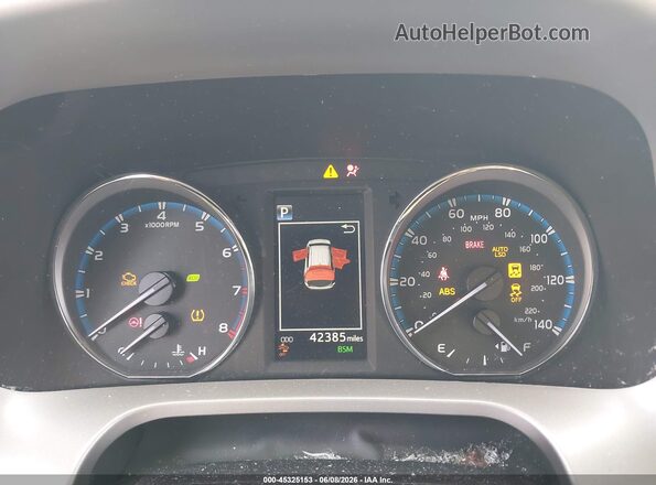 2T3YFREV8JW444394 2018 TOYOTA RAV4 Gray Հետևի նստատեղերի տեսք
