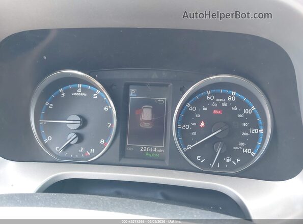 2T3YFREV9JW450818 2018 TOYOTA RAV4 Gray Հետևի նստատեղերի տեսք