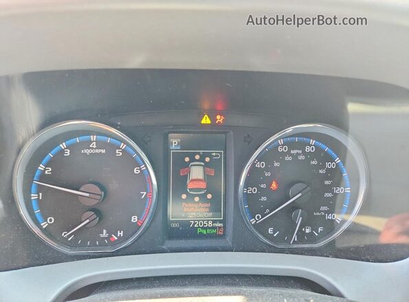 2T3YFREVXHW392518 2017 TOYOTA RAV4 Silver Vista del cuadro de instrumentos