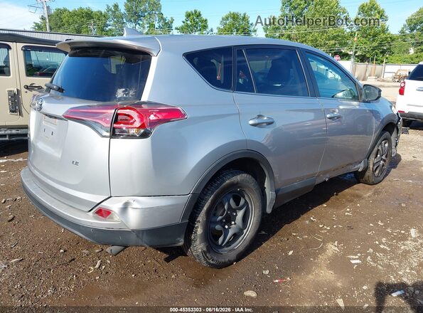 2T3ZFREV0JW466037 2018 TOYOTA RAV4 Silver Trasero derecho