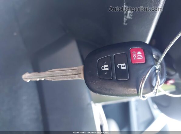 2T3ZFREV0JW466037 2018 TOYOTA RAV4 Silver Vista del salpicadero