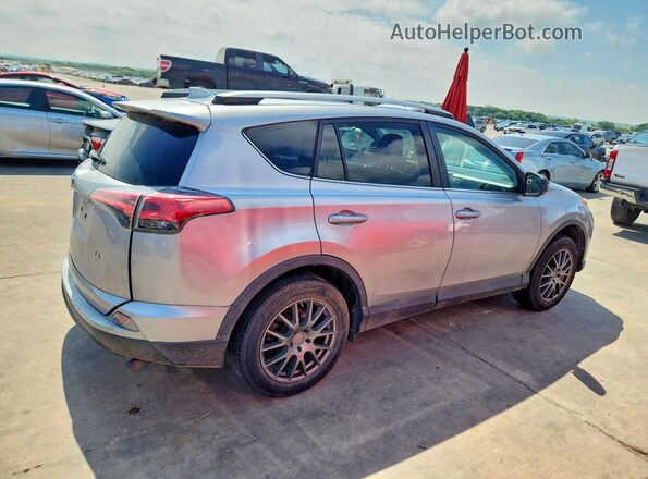 2T3ZFREV1HW368676 2017 TOYOTA RAV4 Silver Tył prawy