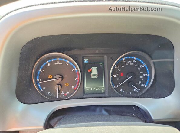2T3ZFREV2HW345441 2017 TOYOTA RAV4 Silver Vista del cuadro de instrumentos