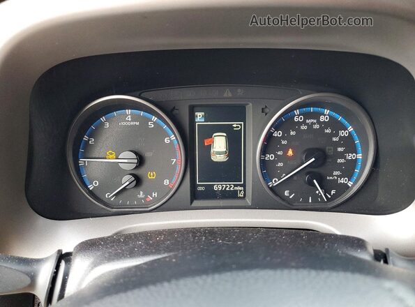 2T3ZFREV3HW364130 2017 TOYOTA RAV4 Blue Սարքավորումների վահանակի տեսք