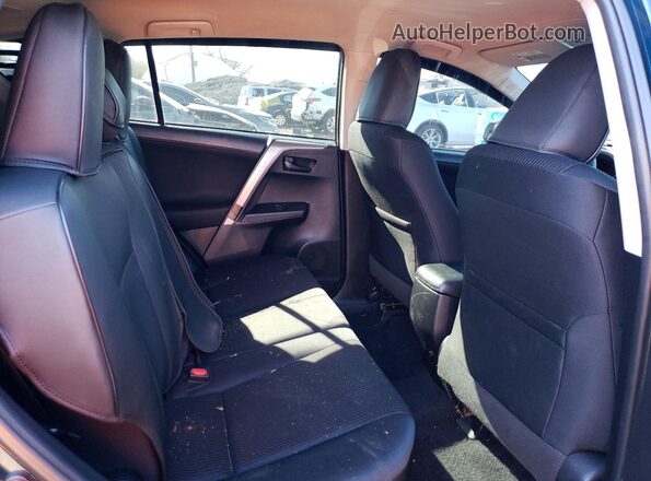 2T3ZFREV3HW364130 2017 TOYOTA RAV4 Blue Սալոնի հետևի տեսք