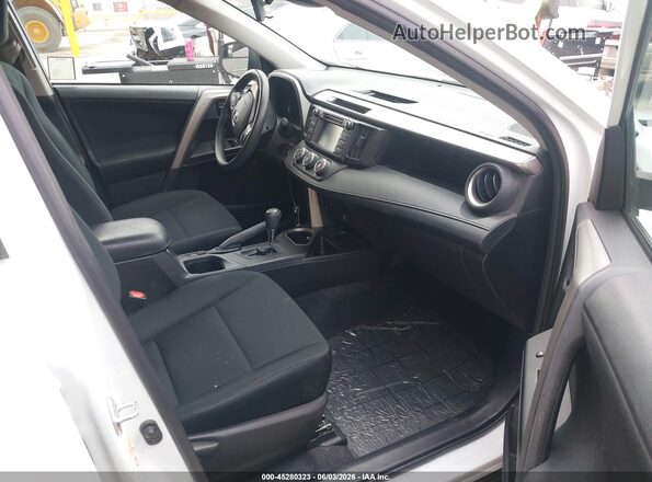 2T3ZFREV3JW438989 2018 TOYOTA RAV4 White 