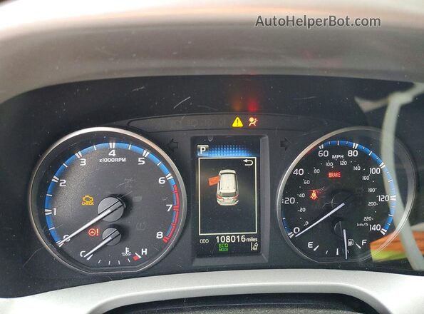 2T3ZFREV5JW469127 2018 TOYOTA RAV4 Белый Вид щитка приборов