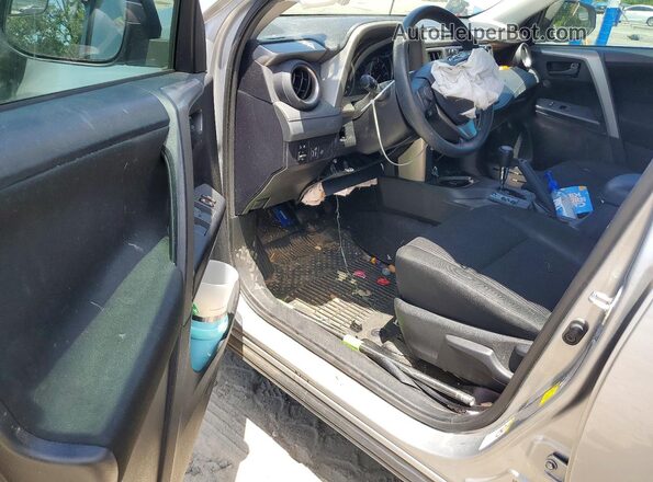 2T3ZFREV6JW469217 2018 TOYOTA RAV4 Silver წინა პანელის ხედი