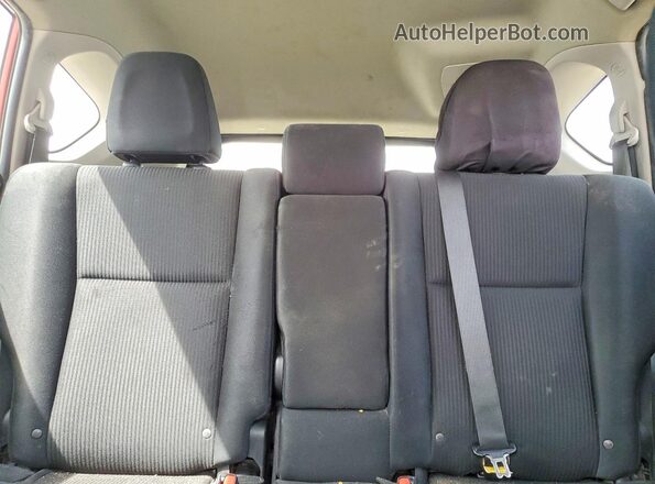 2T3ZFREV8GW254530 2016 TOYOTA RAV4 Красный Вид задних сидений