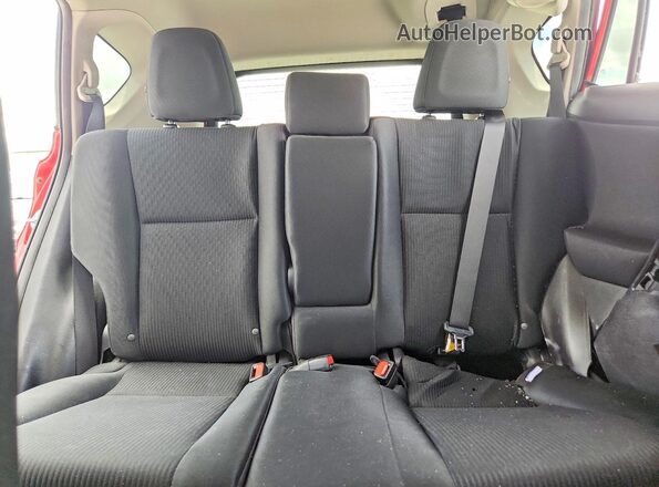 2T3ZFREV9HW350376 2017 TOYOTA RAV4 Red უკანა სავარძლების ხედი