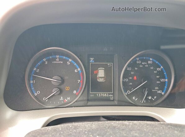 2T3ZFREV9JW499991 2018 TOYOTA RAV4 Серебряный Вид щитка приборов