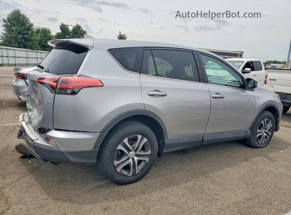 2T3ZFREV9JW499991 2018 TOYOTA RAV4 Серебряный Задняя правая четверть