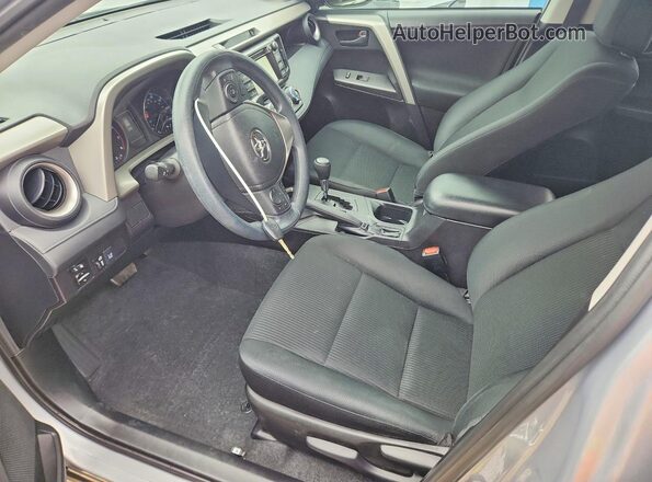 2T3ZFREVXHW405403 2017 TOYOTA RAV4 Silver Vista interior delantera