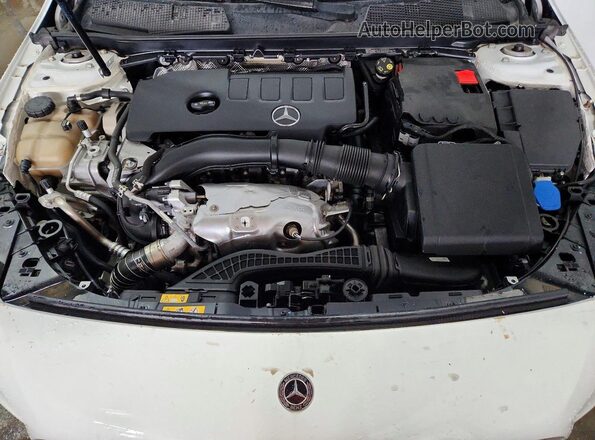 WDD3G4FB0KW000658 2019 MERCEDES-BENZ A White Շարժիչի բաժամունքի տեսք