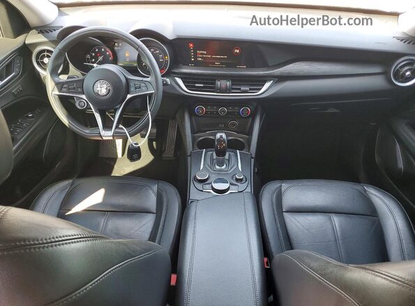 ZASFAKAN1J7B74253 2018 ALFA ROMEO STELVIO Black ხელსაწყოთა პანელის ხედი