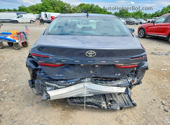 4T1DAACKXSU018515 2025 TOYOTA CAMRY Gray Widok wnętrza z przodu