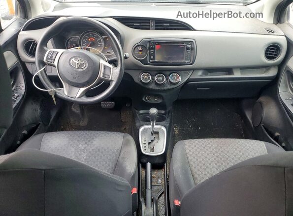 VNKKTUD34HA075731 2017 TOYOTA YARIS Charcoal Вид щитка приладів